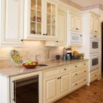 White And Cream Kitchen Ideas